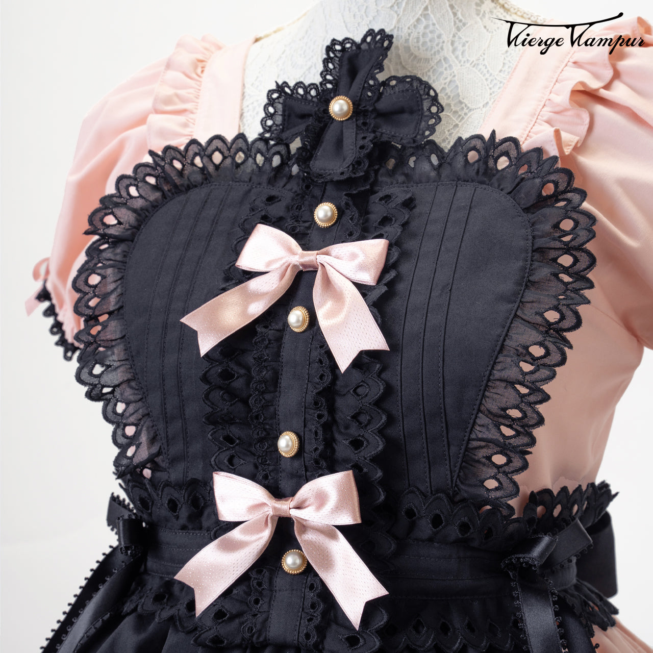 クラウンエプロンJSK〈ピンク〉 – Vierge Vampur